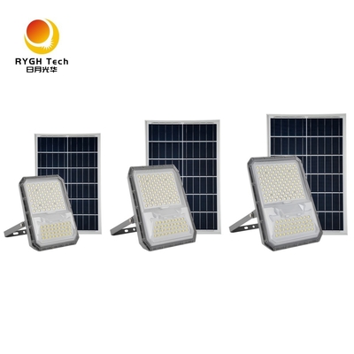 300 metrekare Işınlanma Alanı Çok fonksiyonel Uzaktan Kumanda Güneş LED Floodlight 35W Uzun İndirim Zamanı 2 Yıl Garanti