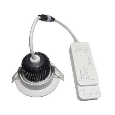 38/60 ° Işın Açısı Akıllı LED Downlight 8w Karartma / Renk Sıcaklığı Ayarlanabilir
