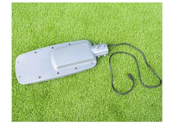 Dönebilen Güneş Paneli ile Dayanıklı Güneş Enerjili LED Sokak Işık 5500K IP65 50W